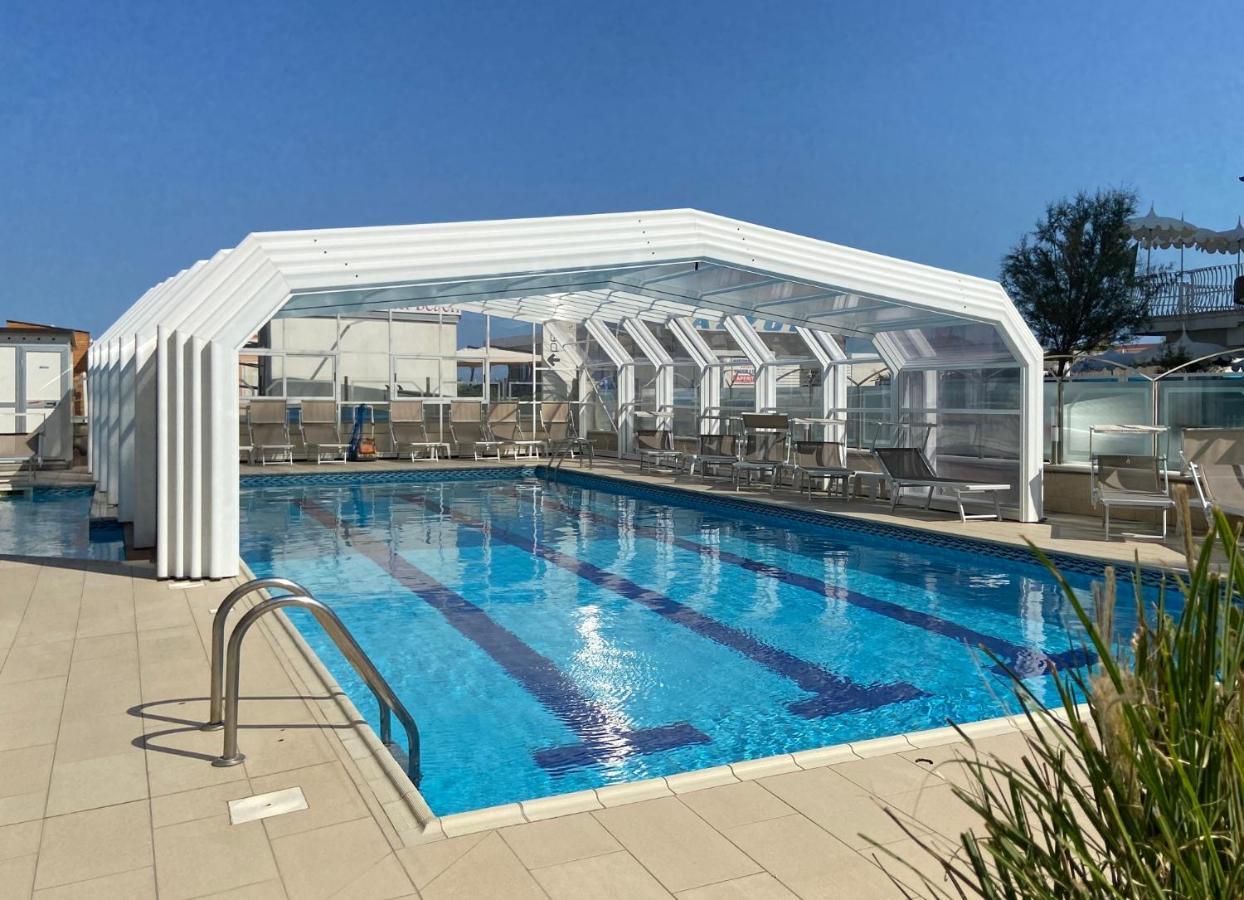 Hotel Solemare ミラノ・マリッティマ エクステリア 写真