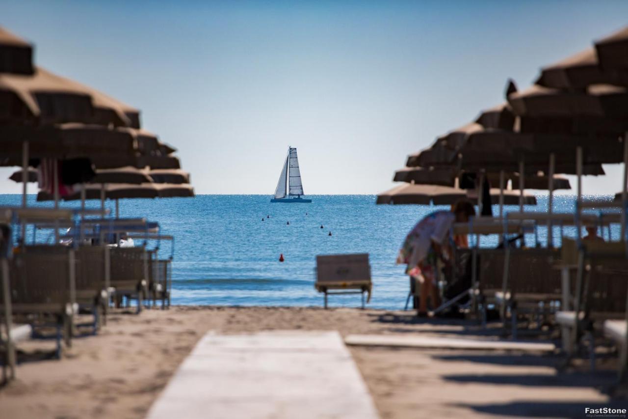Hotel Solemare ミラノ・マリッティマ エクステリア 写真